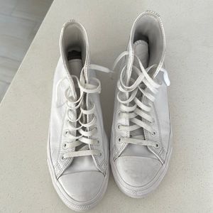 Converse, women’s high top